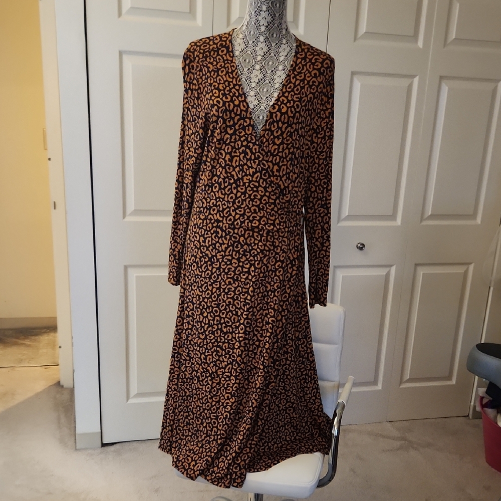 Old Navy Brown and Black Long Sleeve Wrap Dress